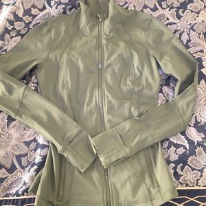 Antonio Melani size XS olive green active jacket